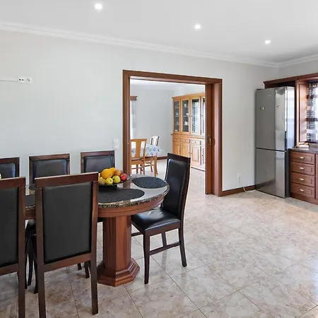 Вилла Vivenda Do Monte