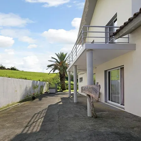 فيلة Vivenda Do Monte *